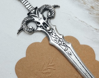 Haarstab - Schwert - Widderschädel - Gothic - Punkstil - Wikinger - Metall - silber - Haarnadel - Haarstift - Haarschmuck