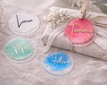 Personalized wedding place cards | Acrylic name tags | Wedding favor tags | Personalized table decorations | Seating chart for christenings and birthdays