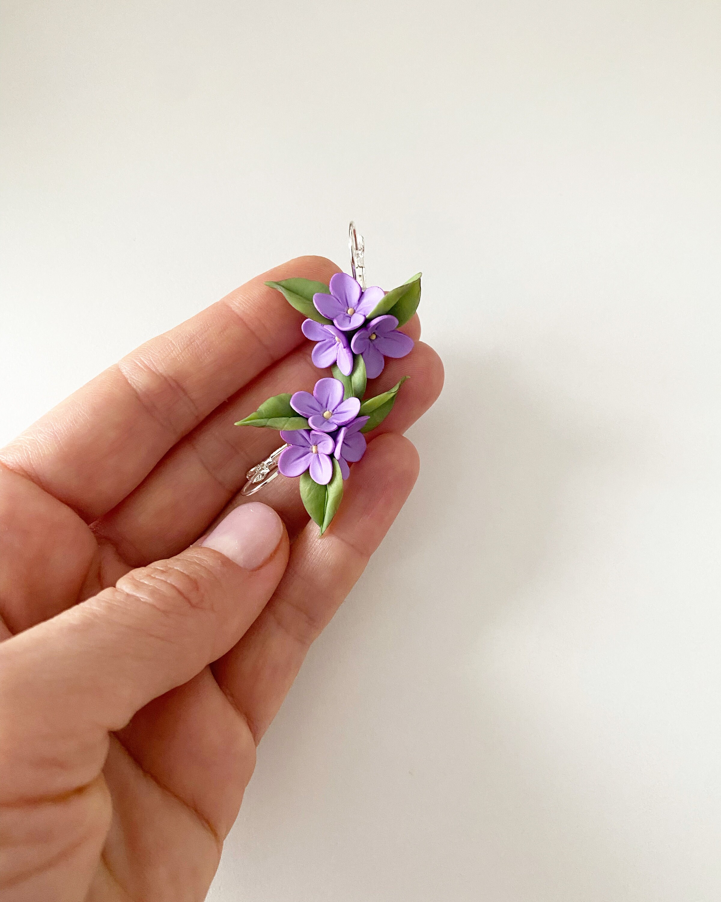 Dark Lilac Lambrusco Earrings