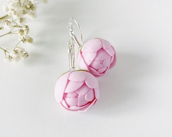 Brincos de peônia rosa brincos de peônia em botão joias de peônia brincos de flor rosa brincos florais joias florais brincos pendurados de flor rosa