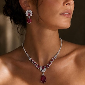 Luxury Gold Plated Bronze Ruby Red Crystal Statement Necklace Earrings Set – Bronze Gold Plated Hollywood Style