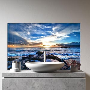 Sea View Tempered Glass Backsplash: Kitchen & Stove Back Cover