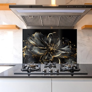 Schwarzer Blumen-Backsplash aus gehärtetem Glas