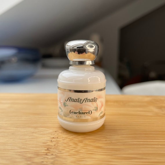 Anais perfume hotsell