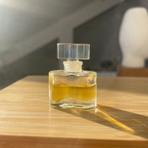 White Linen by Estée Lauder Vintage miniature Perfume .1 floz 3 ml Mini fragrance