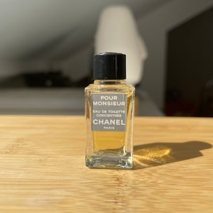 Parfum miniature Pour Monsieur by Chanel .14 floz 4 ml Mini parfum EDT