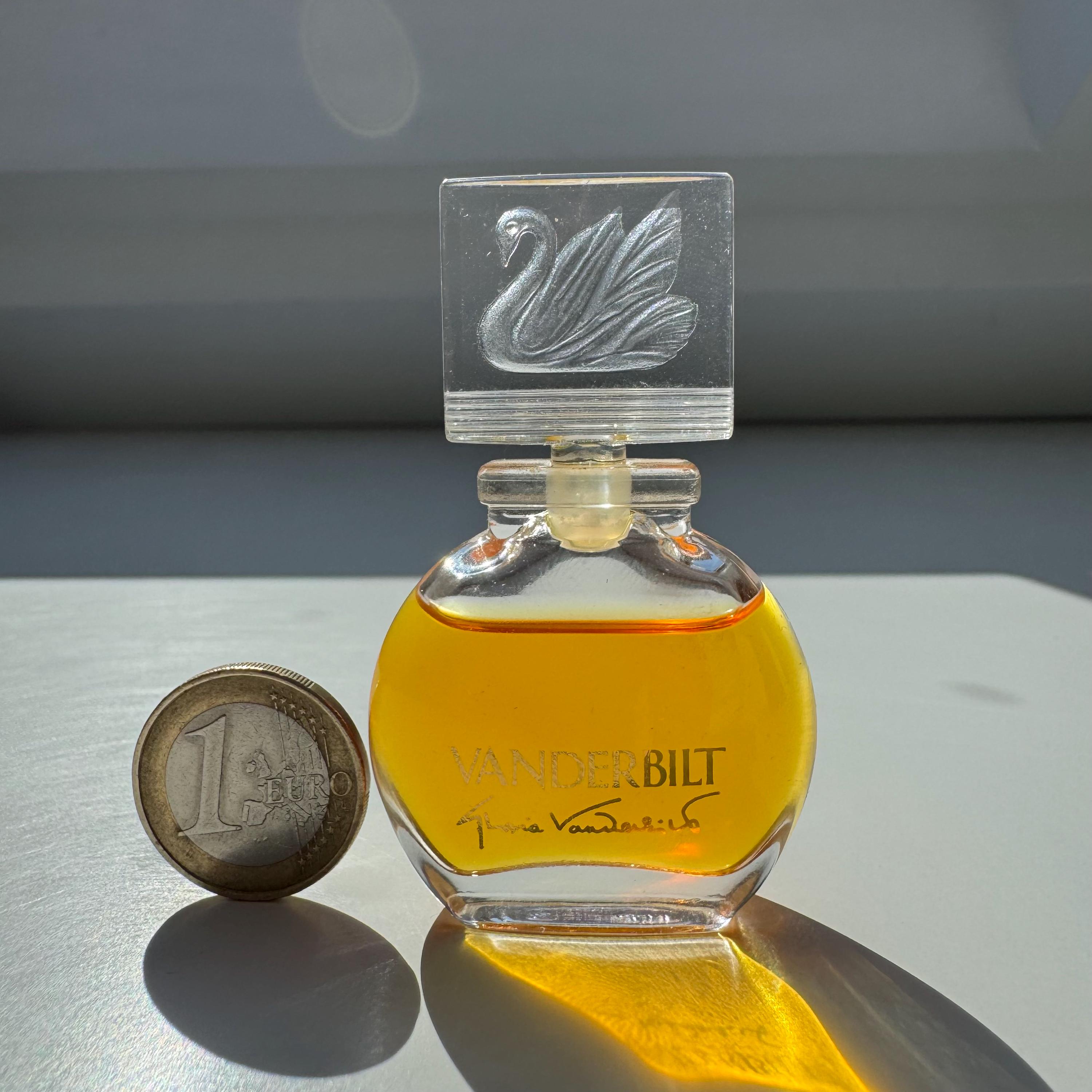Gloria Vanderbilt fragrance miniature perfume .25 floz 7,5 ml EDP