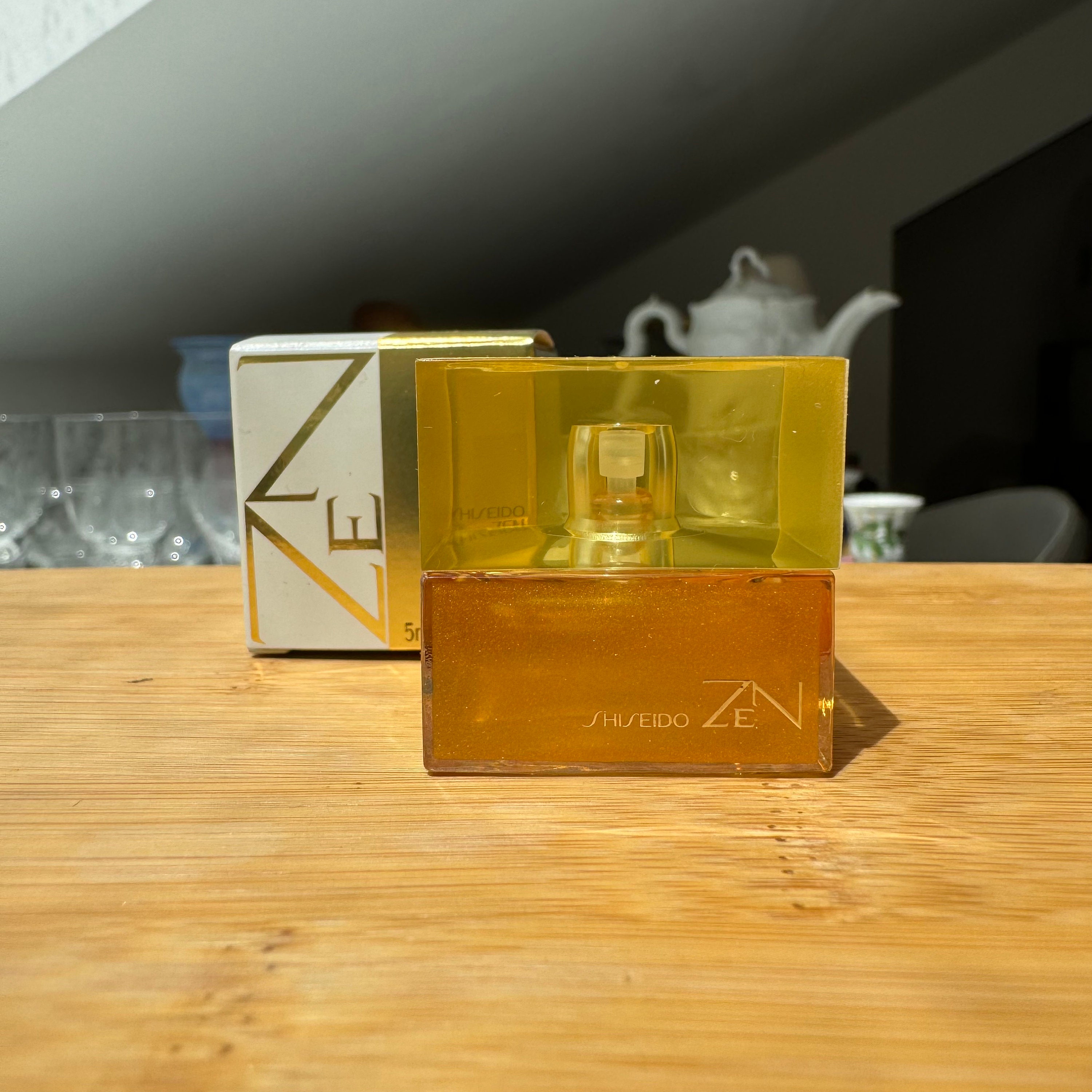 Zen by Shiseido Miniature Perfume .17 Floz 5 Ml Mini Fragrance EDP