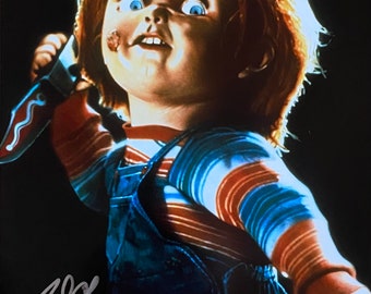 ブラッド・ドゥーリフ直筆サイン入り「CHUCKY」ライセンス写真。マット