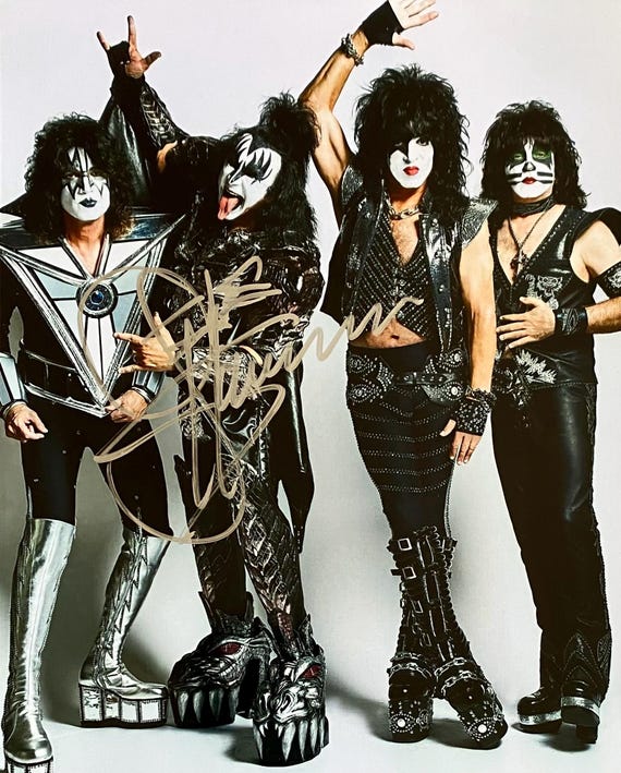 ジーン・シモンズ 直筆サイン入り キッス 8x10 写真 - Etsy 日本