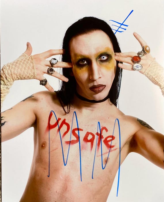 マリリン・マンソン サイン入り 8x10 写真 - Etsy 日本