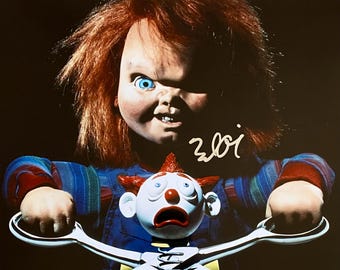 ブラッド・ドゥーリフ直筆サイン入り「CHUCKY」ライセンス写真。マット