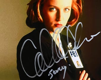 ジリアン・アンダーソンのサイン入り8x10 ザ・X・ファイル ダナ