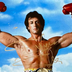 シルベスタースタローン直筆サイン入りフォト ☆SALE☆ シルベスター・スタローン 直筆サインフォト ロッキー