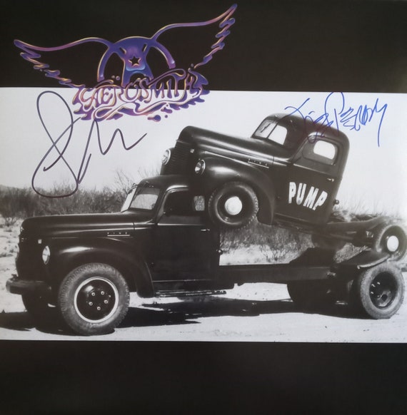 Steven Tyler Signed Aerosmith Pump Album COA Proof Autographed Vinyl Record Steven Tyler Signed Aerosmith Pump Album COA Proof Autographed Vinyl Record