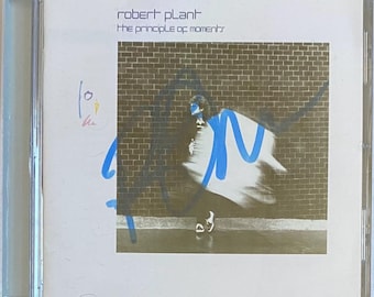 CD "The Principal Of Moments" de Led Zeppelin, autografiado por Robert Plant.