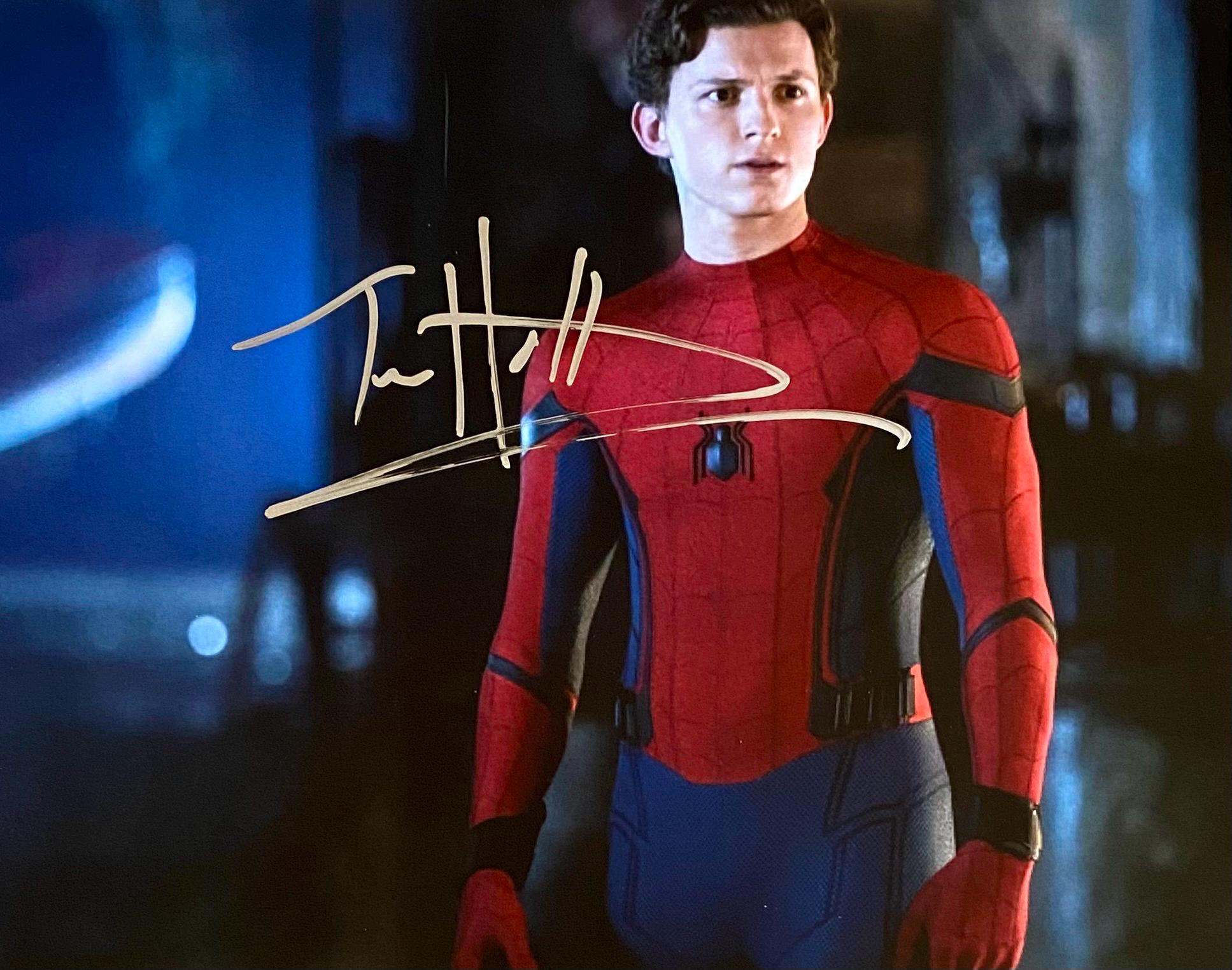 トム・ホランドの直筆サイン入りスパイダーマン 8x10 写真 - Etsy 日本
