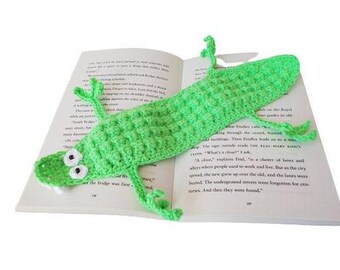 Marcapáginas de cocodrilo tejido a crochet, regalo para amantes de los libros
