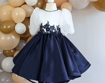 Flauer girl dress. Very elegant dress. Party dress. Birthday dress. Wedding dress. Navy blue and white dress. Dress decorated with beads