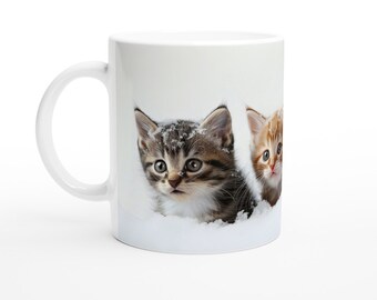 Mug en céramique blanche de 3 dl avec image de trois chatons dans la neige