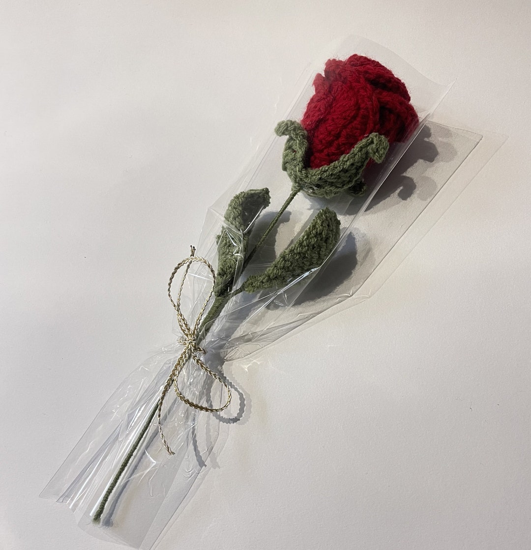 single-handmade-individually-wrapped-red-roses-anniversary-girlfriend