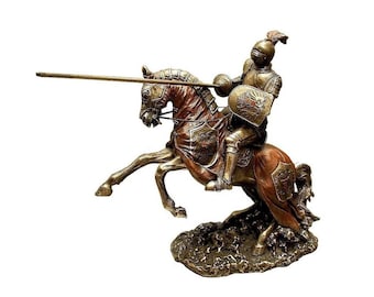 馬に乗ったブロンズ馬上槍試合の騎士の彫刻 – 中世のトーナメント決闘