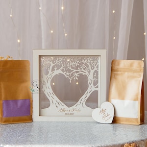 Set di sabbia per matrimonio Unity con albero genealogico, iniziali e data, cornice in legno e acrilico, vari colori, sabbia colorata in sacchetti di carta kraft, matrimonio in spiaggia