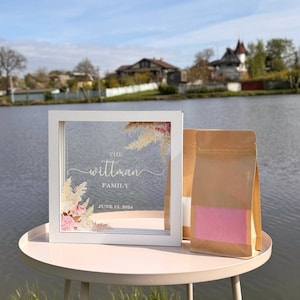Vaso per cerimonia di sabbia nuziale con coperchio con stampa UV, struttura in legno e acrilico, vari colori, sabbia colorata in sacchetti di carta kraft, opzione personalizzata