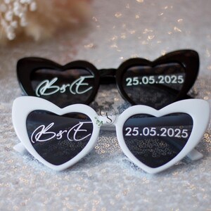 Óculos de sol de casamento personalizados para noivos, óculos de coração personalizados com iniciais e data, presente para festa de casamento em preto e branco