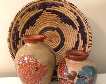 Vintage Nicaraguan clay pottery vases carved art