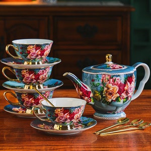 Ręcznie robiony ceramiczny zestaw do kawy: filiżanka do herbaty i spodek w europejskim stylu kwiatowym