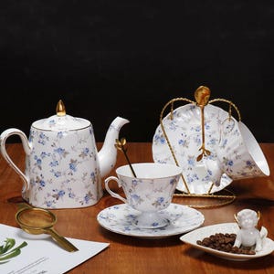 Service à café fait main en céramique bleue et blanche : tasses à thé de style européen