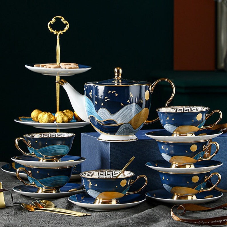 Europees keramisch koffieservies Keramisch theeservies Retro theeservies Handgeschilderd goud keramiek theeservies Middagtheeservies afbeelding 1