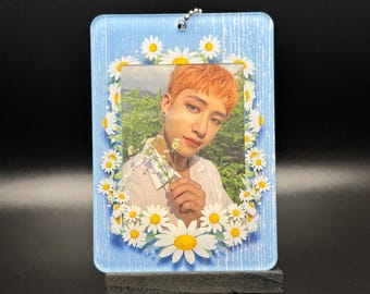 Daisy Acrylic Kpop Photocard Holder