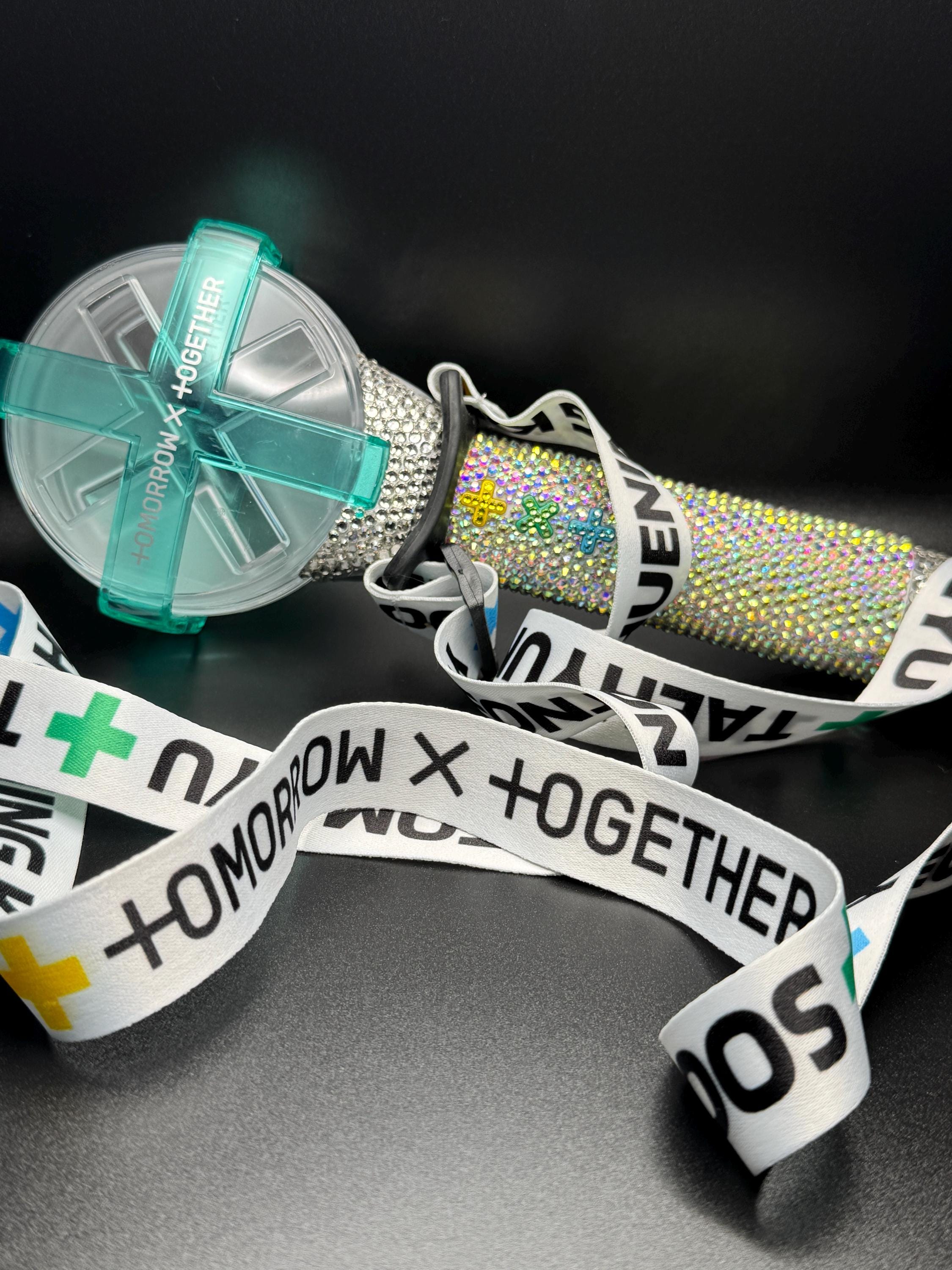 アイドル TXT TOGETHER SLING BAG TXT TOGETHER SLING BAG - メルカリ