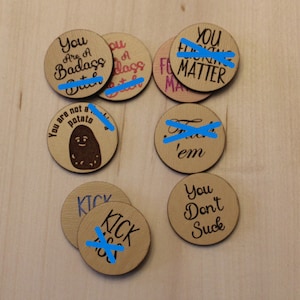 Fluchende und sarkastische Pocket Hugs Pack - Motivational Tokens/Münzen - NUR DIGITAL DATEI - svg - png - pdf - Laser Datei - Bereit zum Schneiden