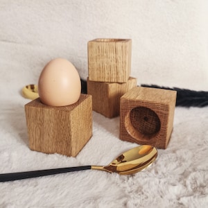 Wooden egg cup | Oak