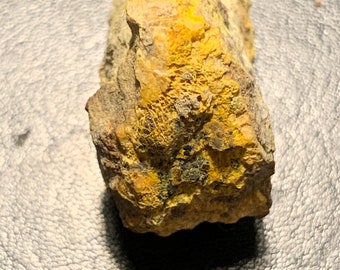 Fourmarierite, Kasolite, Wölsendorfite, Horni Hostice, Czech Republic