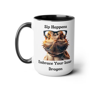 Kundenspezifische bärtige Drachenliebhaber-Kaffeetasse, zweifarbige Kaffeetassen, 15 Unzen weiße Keramiktasse, bärtiger Drache mit Gläsern, umarmen Sie Ihren inneren Drachen
