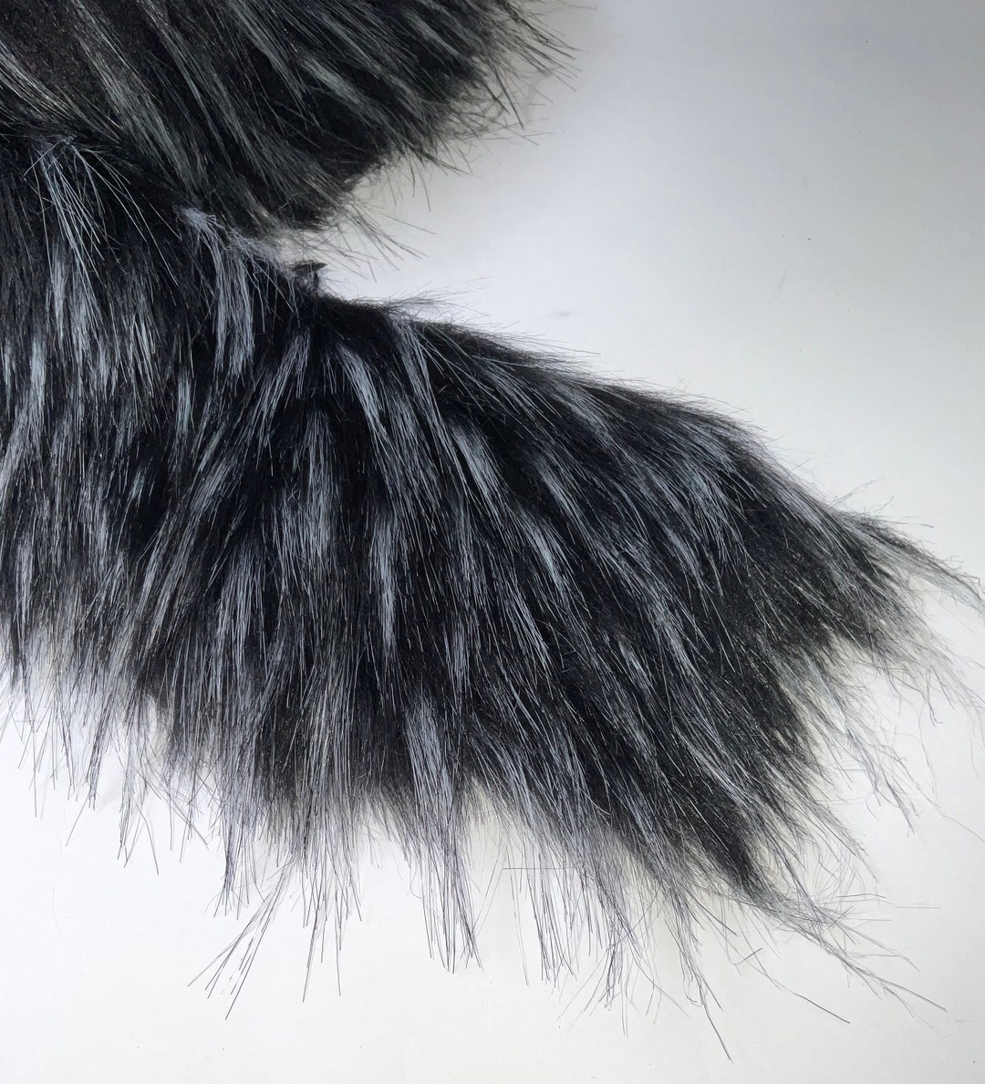 Black & White Faux Fur Trim: Luxury Animal Style, 3