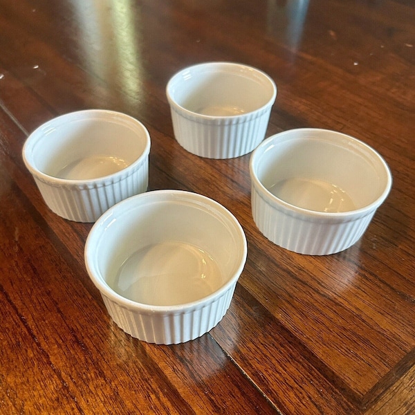 Set Of 4 Ramekins/ Custard Cups White/ Ribbed / Condiment Or Snack Cups EUC