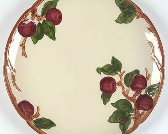 Assiette de service ronde de 14 po. Franciscain Apple