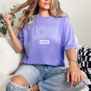 Custom Lacrosse Mom Shirt Comfort Colors, Personalized Name Lacrosse Mama Tshirt Womens Lacrosse Long Sleeve T Shirt Gift for Sports Mom Tee Violet