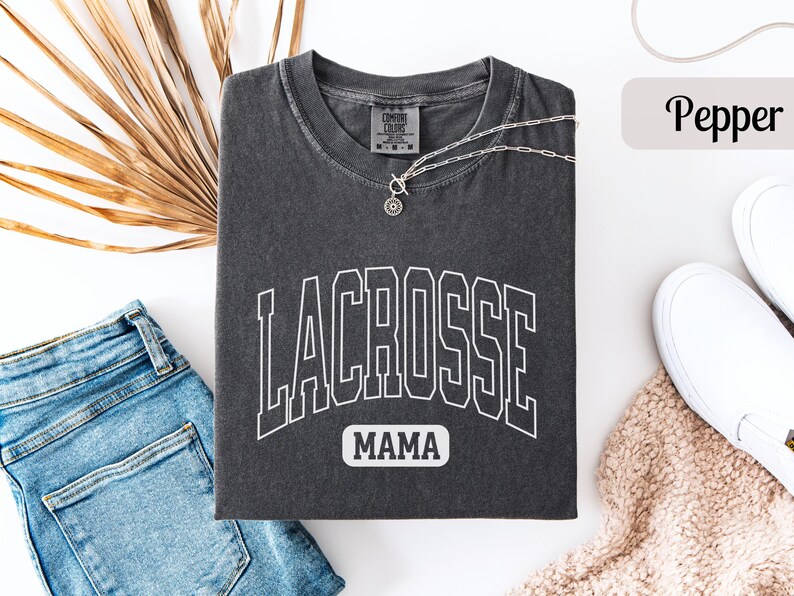 Custom Lacrosse Mom Shirt Comfort Colors, Personalized Name Lacrosse Mama Tshirt Womens Lacrosse Long Sleeve T Shirt Gift for Sports Mom Tee Pepper