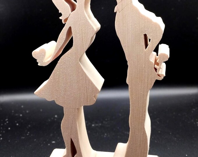 Liebesglück Liebespaar aus Zirbenholz | Handgemachtes Geschenk Pärchen | Holzfigur Paar | Romantisches Geschenk Hochzeit Jahrestag
