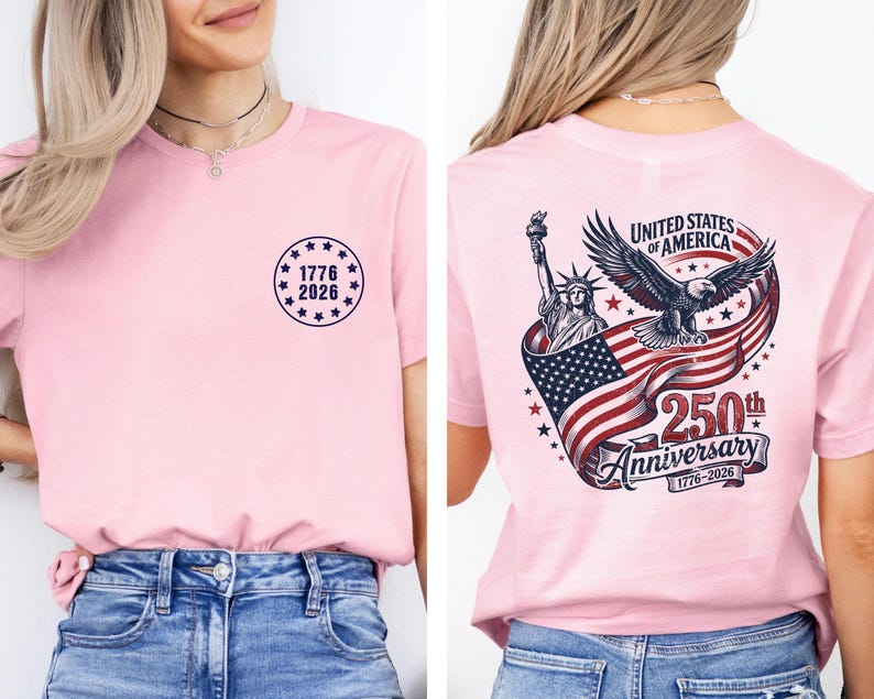 Pode incluir: Camiseta rosa claro com um design circular na frente com o texto "1776 2026". A parte de tr&aacute;s apresenta um design patri&oacute;tico com a Est&aacute;tua da Liberdade, uma &aacute;guia e a bandeira americana, com o texto "United States of America 250th Anniversary 1776-2026".