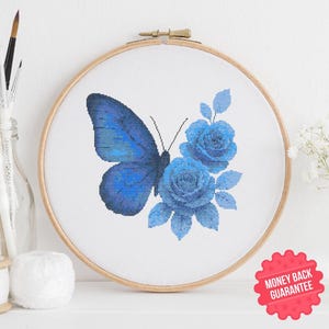 Bloemen vlinder kruissteekpatroon - blauwe vlinder met bloemen moderne pdf-kaart
