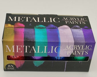 8 diversi colori acrilici metallizzati - contenuto 30 ml ciascuno - dipingere con acrilico