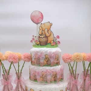 Torta di pannolini Winnie the Pooh per bambina - Regalo per baby shower per la futura mamma - Centrotavola per baby shower per bambina
