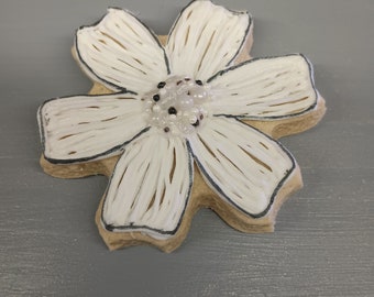 embroidered flower cookies